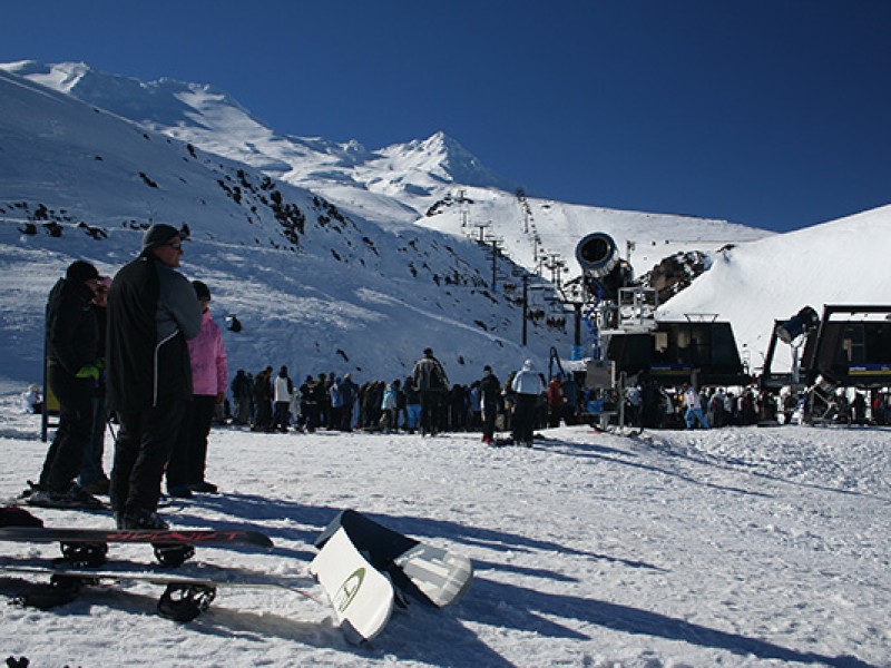 Snow Boarding & Skiing